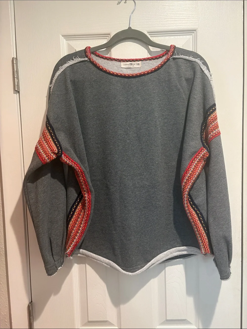 NATURAL LIFE Grey Crewneck Sweater with Red & Orange Trim - Size Small - Picture 2 of 9
